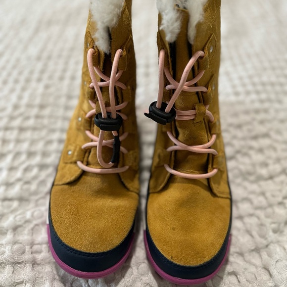 Sorel Girl's Whitney Joan Lace Yellow Pink Waterproof big kid 5 - Picture 8 of 12